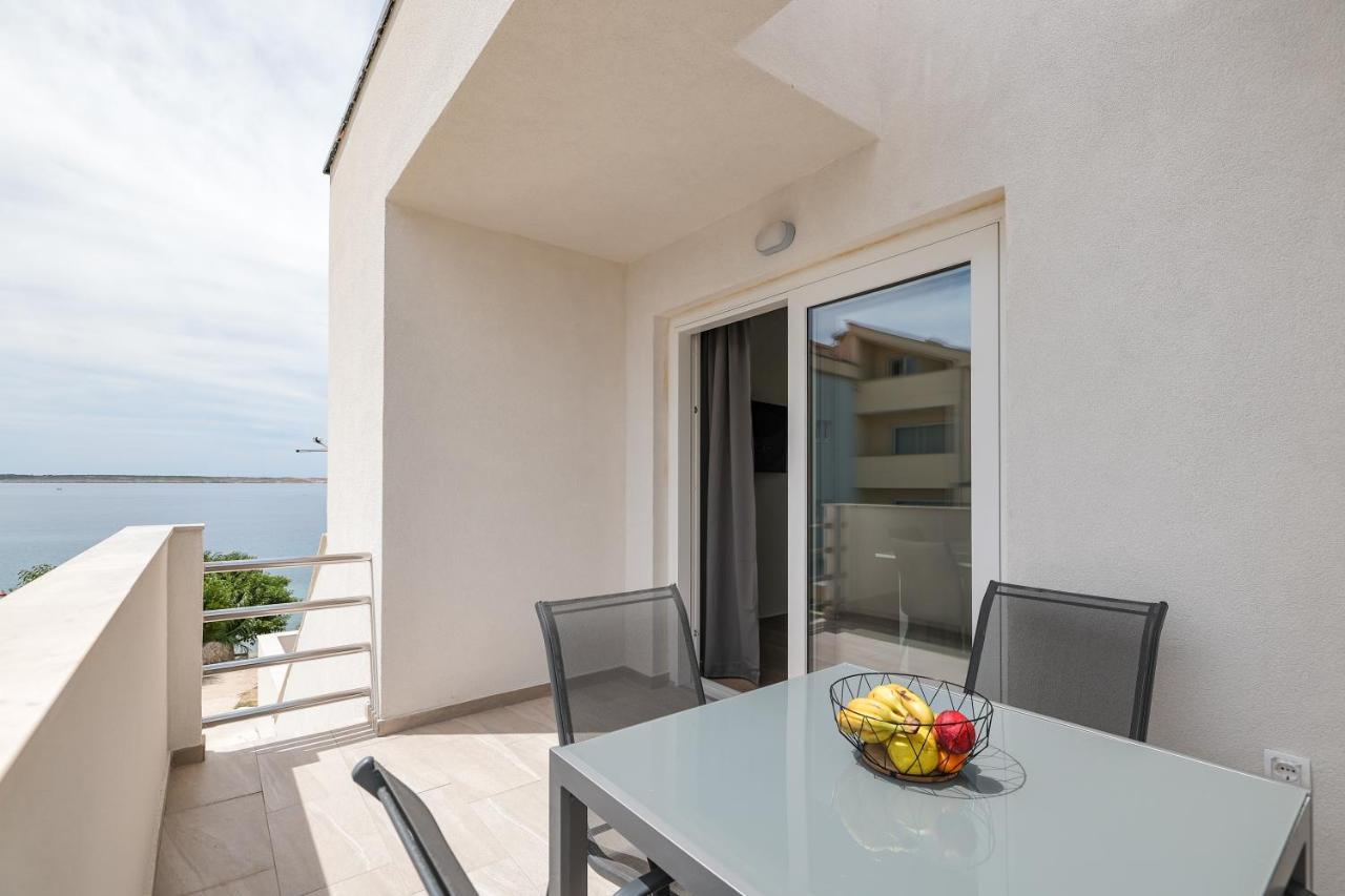 Beachfront Apartments Tic With Seaview Miletici Exterior photo