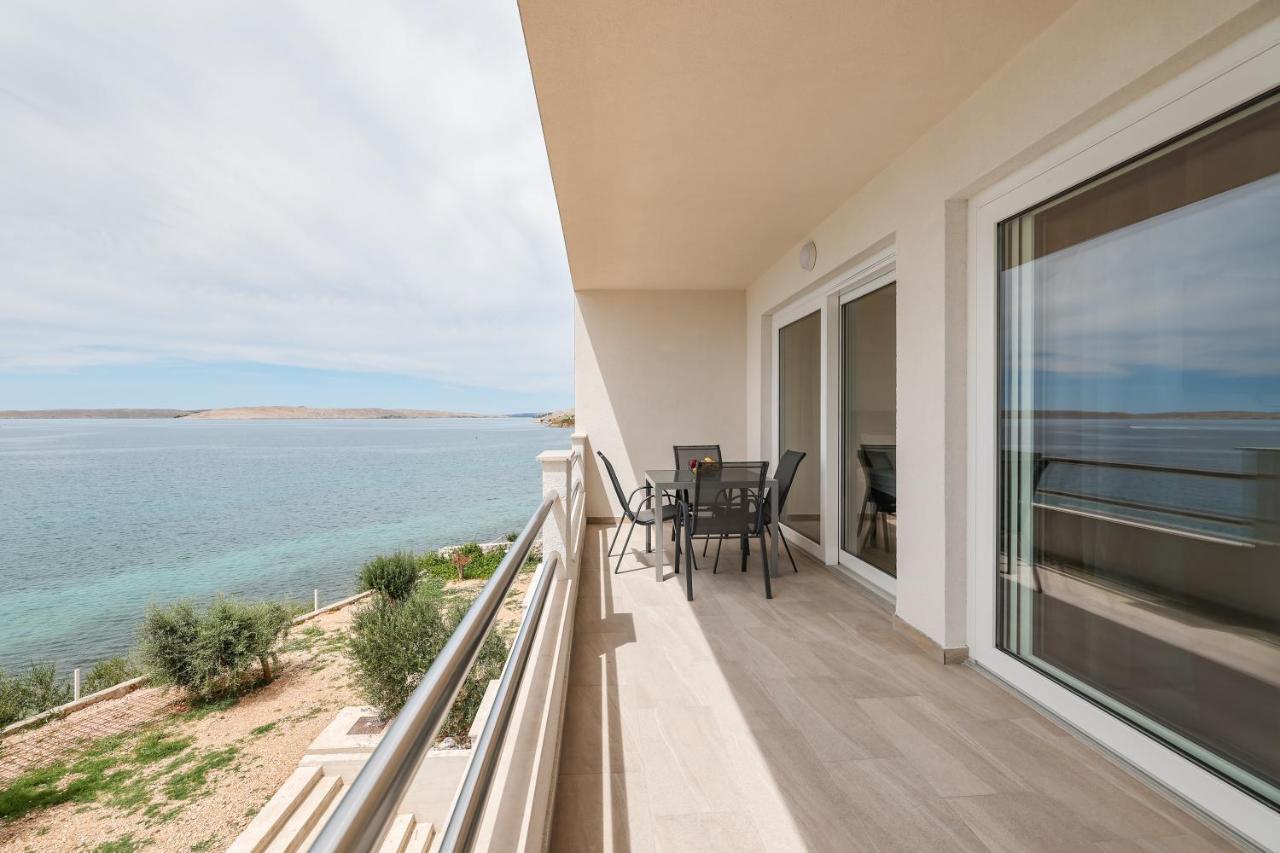 Beachfront Apartments Tic With Seaview Miletici Exterior photo