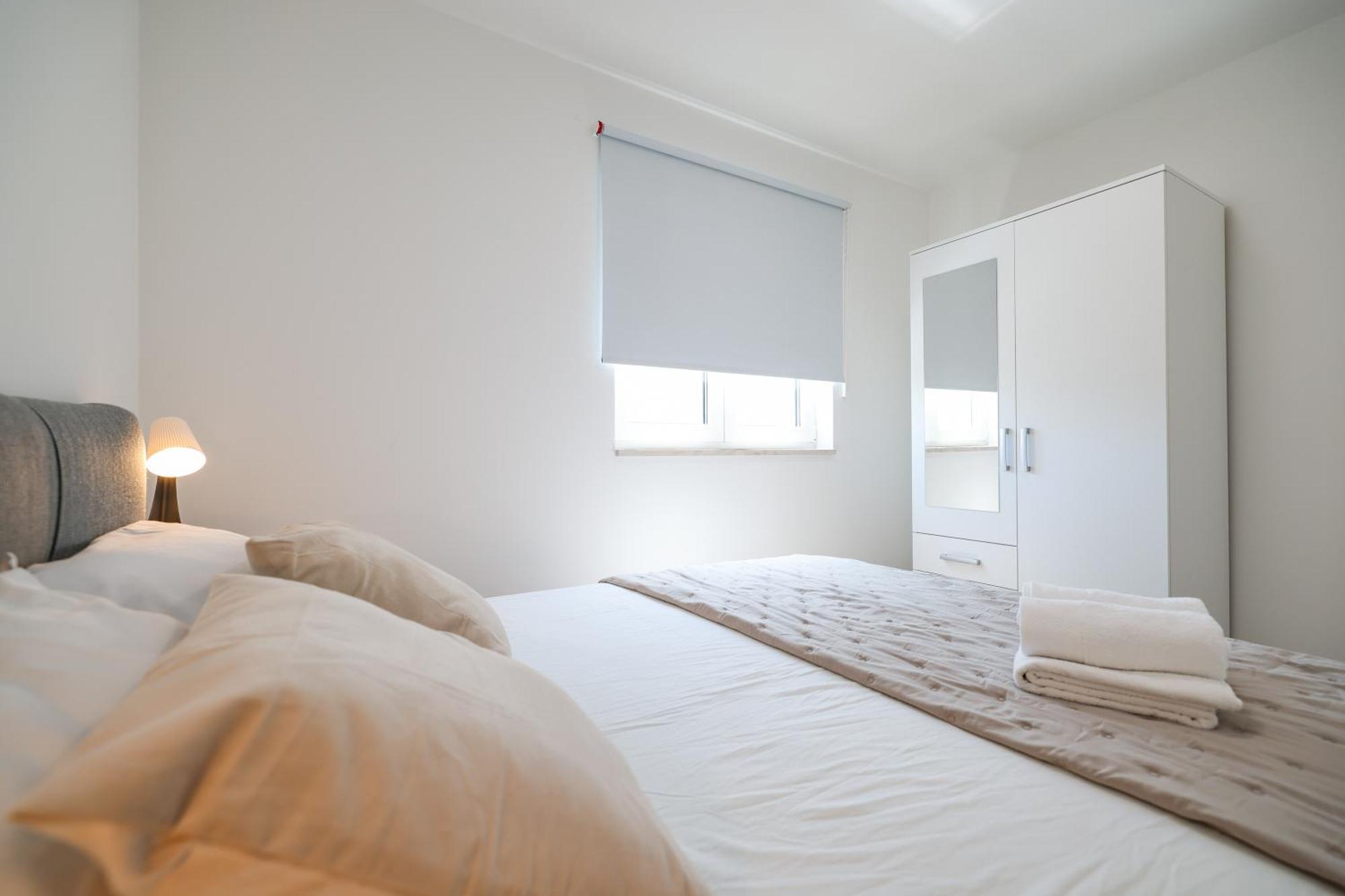 Beachfront Apartments Tic With Seaview Miletici Exterior photo