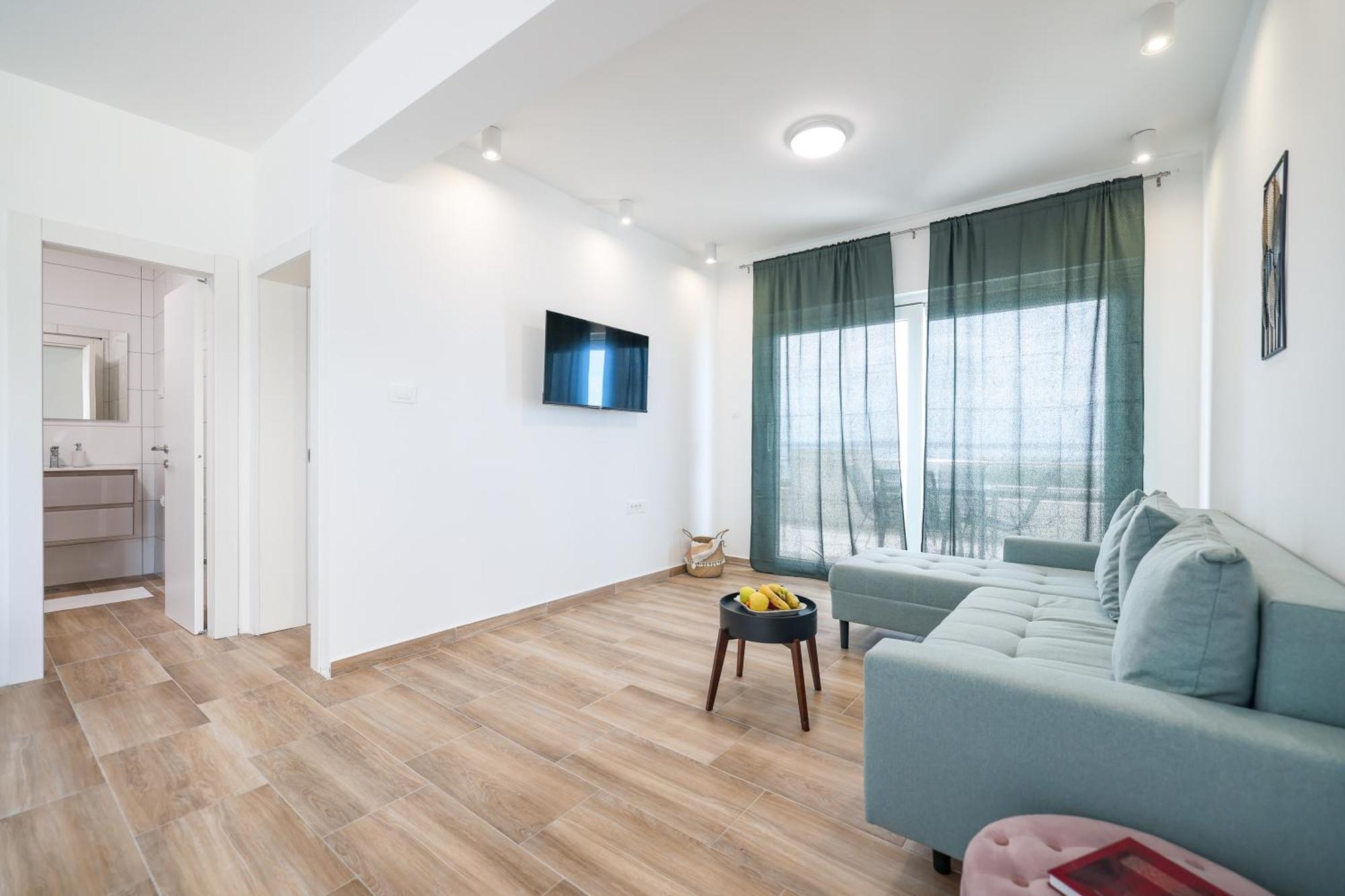 Beachfront Apartments Tic With Seaview Miletici Exterior photo